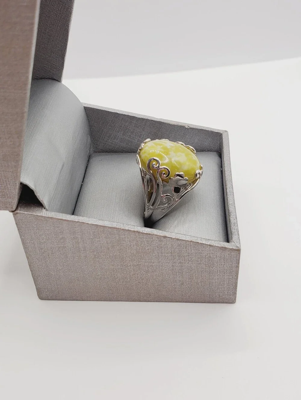 Marble Clover Ring